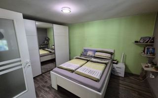 Vand casa 8 camere, 5 bai, 2 garaje, teliucul inferior, teren 1767 mp - Poză 12