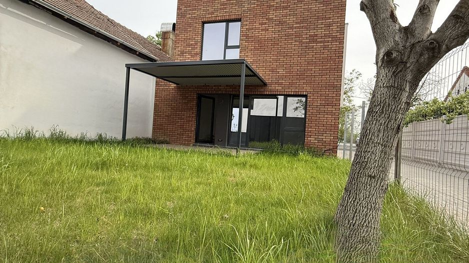 Calea Buziașului | Casă individuală | Carport | Terasă circulabilă - Poză 2