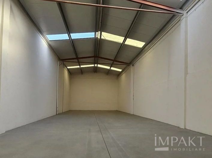 Hala de închiriat Apahida 330mp, utilitati, compartimentat, comercial - Poză 1