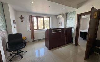 Birouri,sediul firme de închiriat  Etaj 1 în Aradul nou. - Poză 2