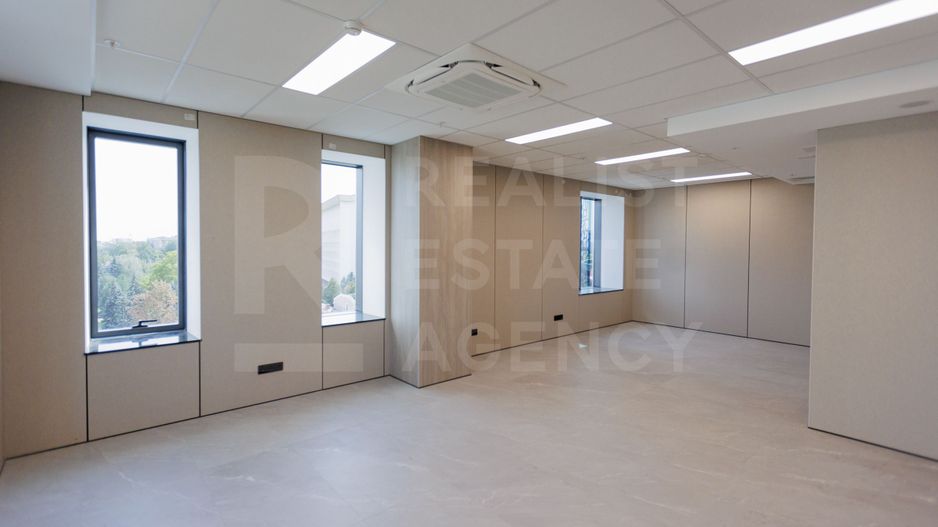 Chirie, spațiu comercial amplasat pe bd. Ștefan cel Mare, Centru - Poză 7
