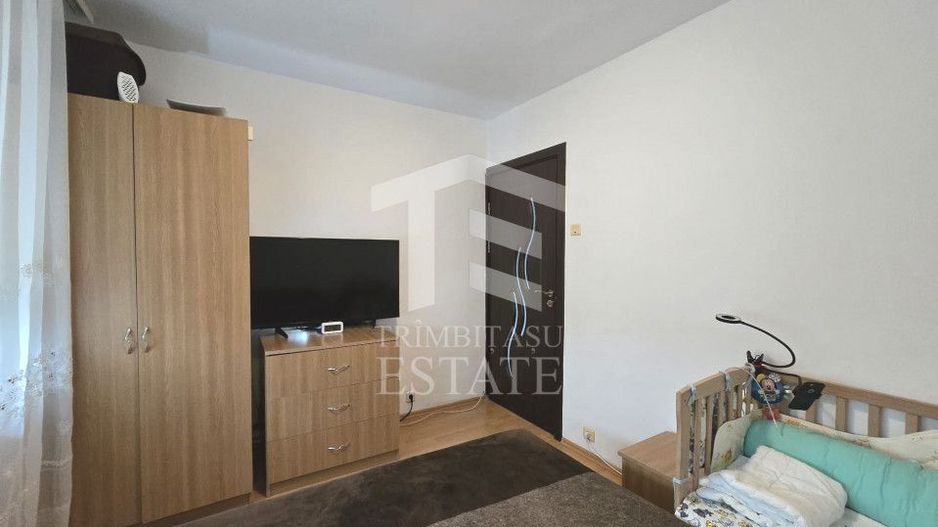 INEL I - Apartament cu centrala pe gaz, loc de parcare si pod de 60 mp - Poză 14