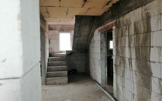 Doua case 240 mp teren 1328 mp livada Cristesti Pascani Iasi - Poză 8