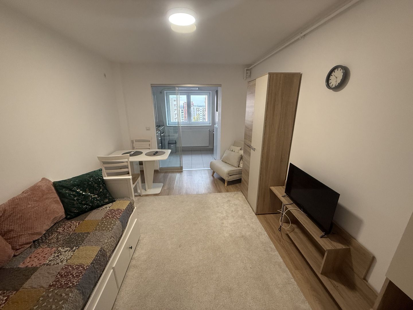 Garsoniera complet mobilată/utilata- Paladium residence1+2 parcări - Poză 2