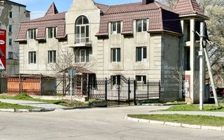De vânzare – Bloc cu destinație comercială în Anenii Noi, pe Strada Centrală. - Poză 2