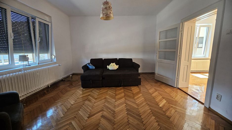 Casă individuală de închiriat – 4 camere, curte și terasă – Terezian - Poză 2