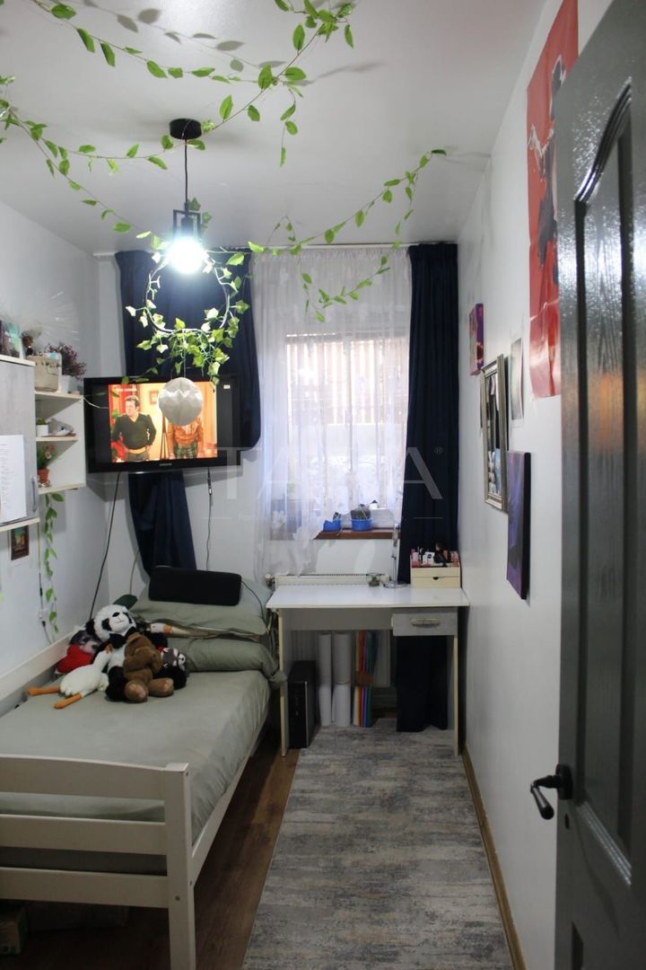 Spațiu și confort – apartament cu 3 camere decomandat în zona Florilor - Poză 2