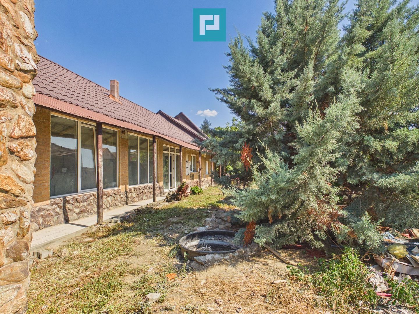 Casă cu teren de 2.134 mp în Sântana | 5 camere - Poză 22