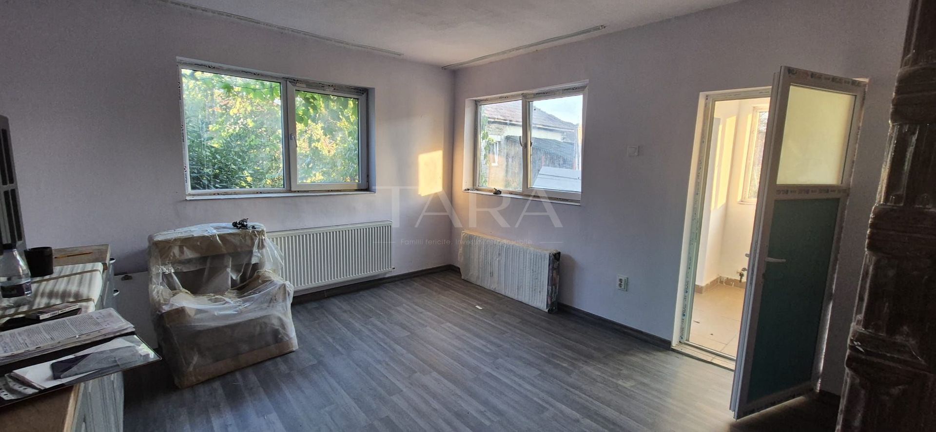 Casă individuala, renovată, mobilată și utilată, zona centrala. - Poză 2