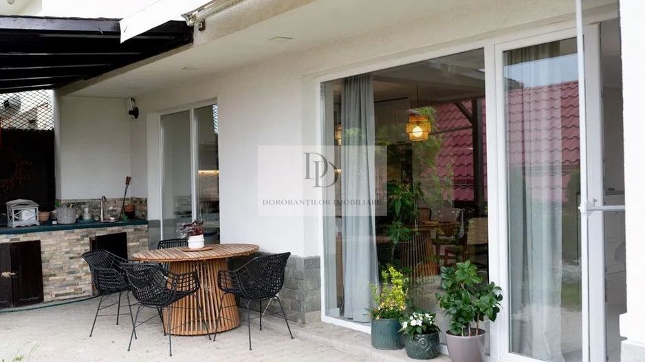 Duplex cu 4 camere | Curte amenajată | 2 Parcări | Dâmbul Rotund - Poză 12