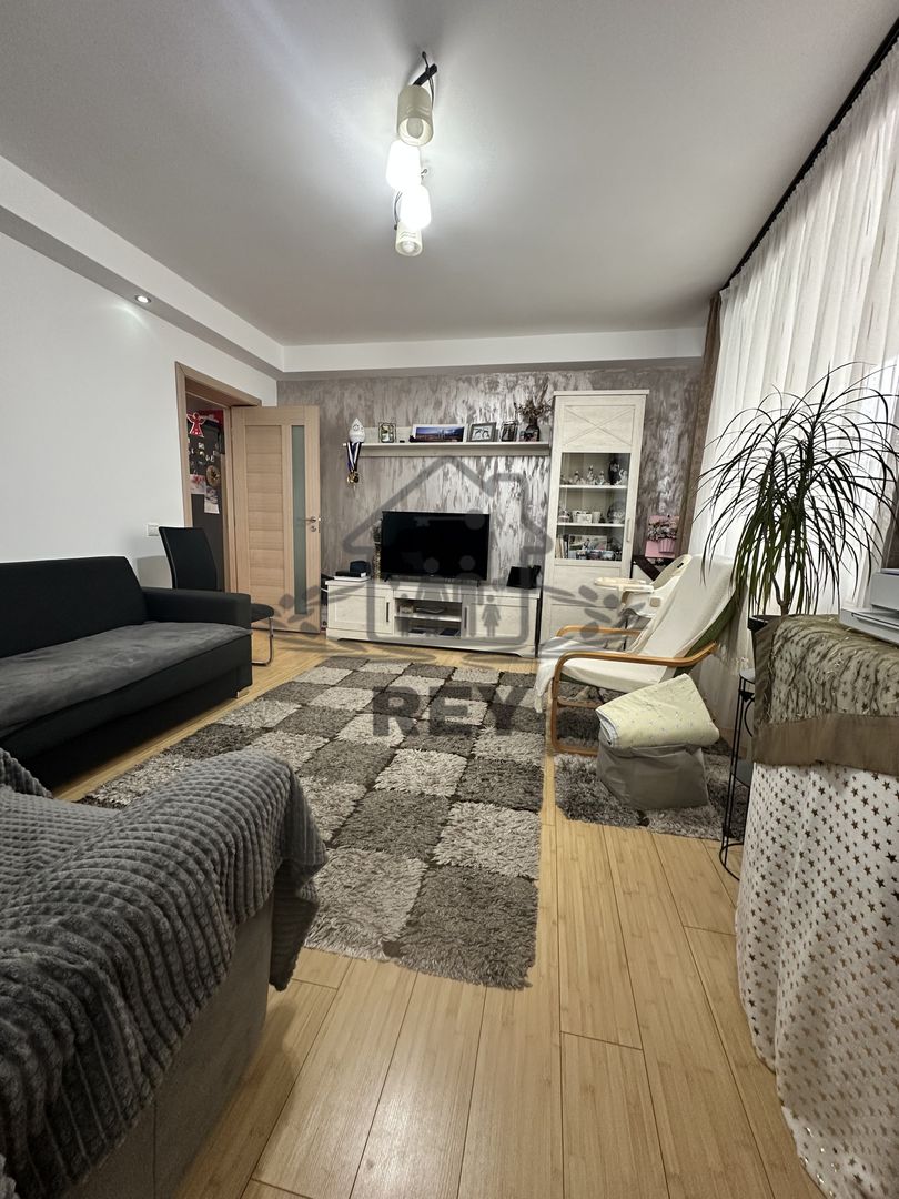 Apartament 3 camere | Etaj 1 | Turnisor - Poză 4