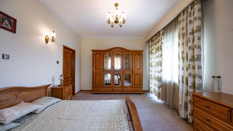 Vila impresionanta D+P+E+M | 500+ mp | teren 2652 mp | piscina - Poză 23