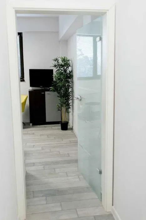 APARTAMENT 5 CAMERE BLOC NOU METROU 1 MAI - Poză 6