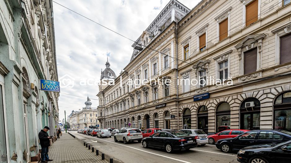 Apartament contemporan în Palatul Neumann, Arad. - Poză 1