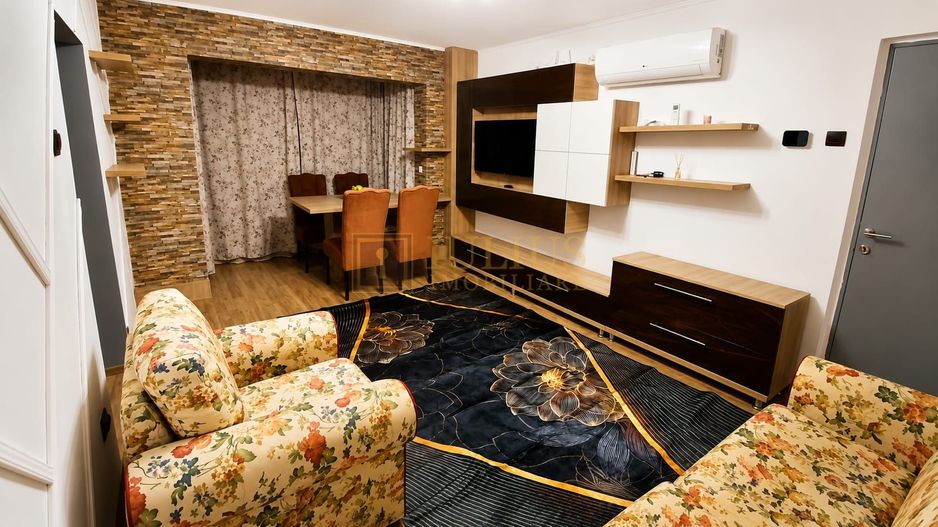 3 camere| Spitalul Judetean| centrala proprie| apartament spatios - Poză 1