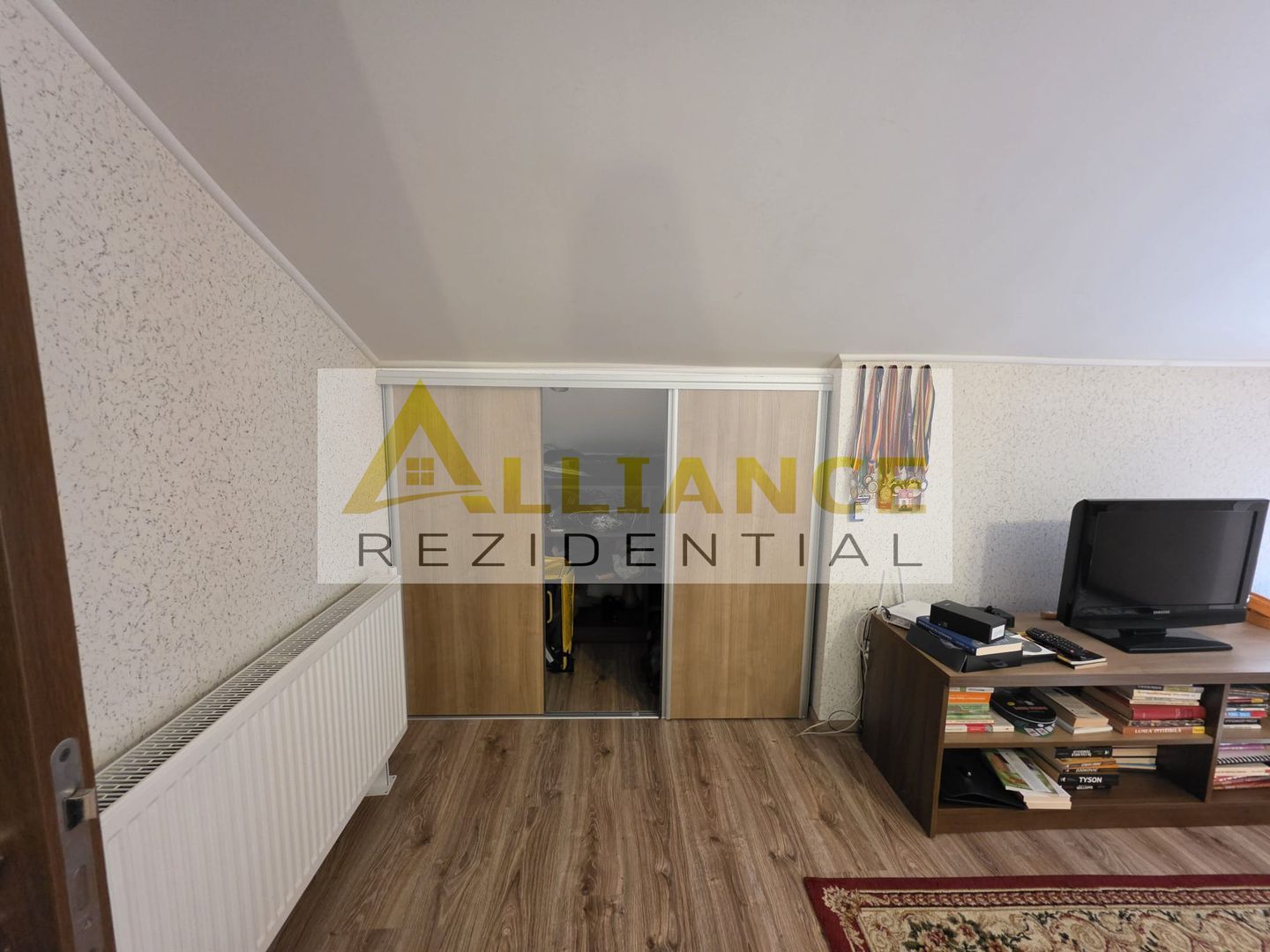 CASA INSIRUITA DE CAPAT | 5 CAMERE | 3 BAI | 120 MP I Curte 65 mp - Poză 12