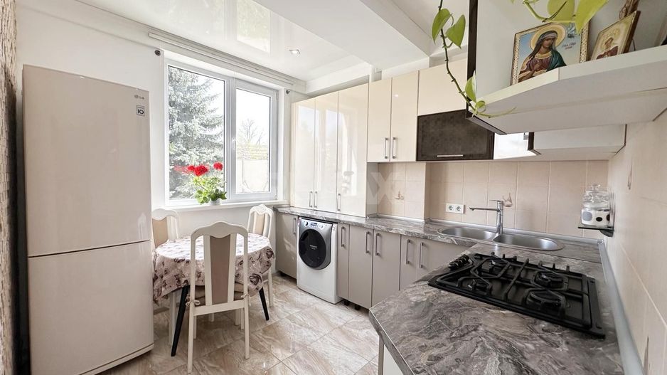 Se vinde apartament Codru - Poză 6
