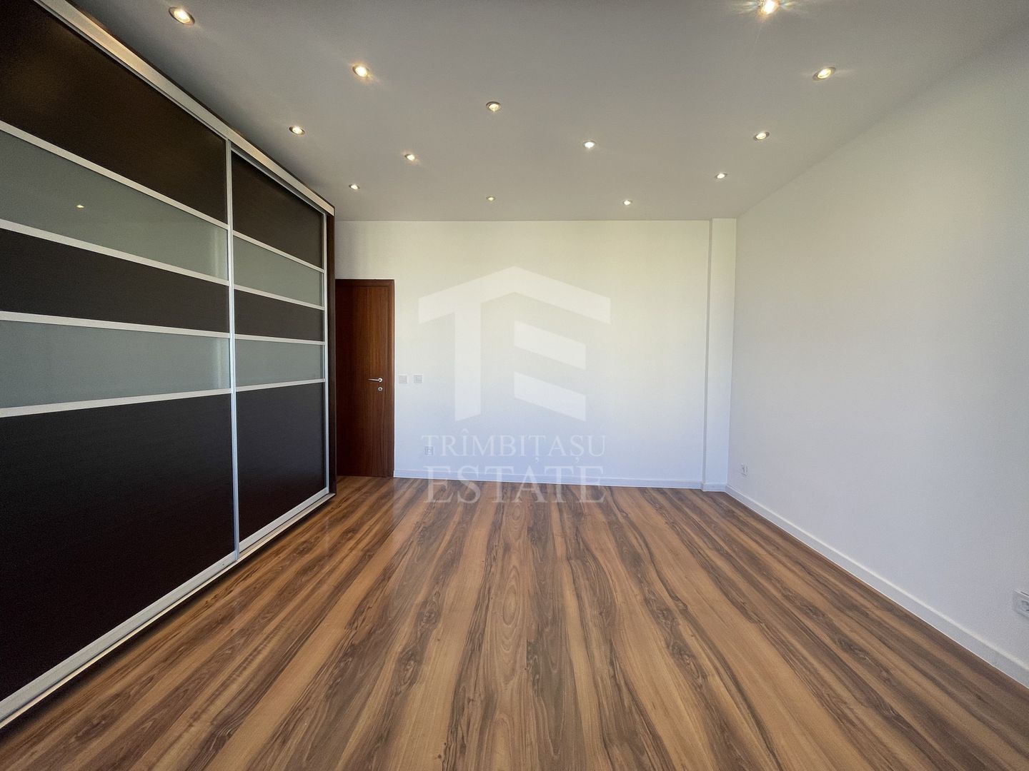 BARBU VACARESCU - Triplex | Apartament cu 4 Camere + Parcare - Poză 10