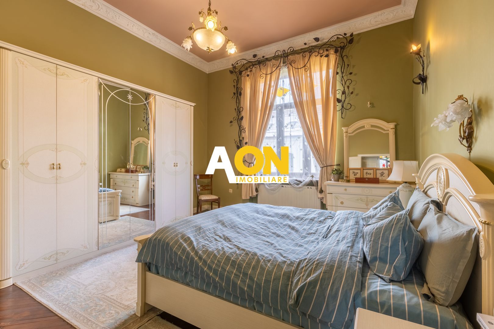 Casa din secolul XIX, ultrafinisata, ultracentral, 855 mp teren - Poză 4