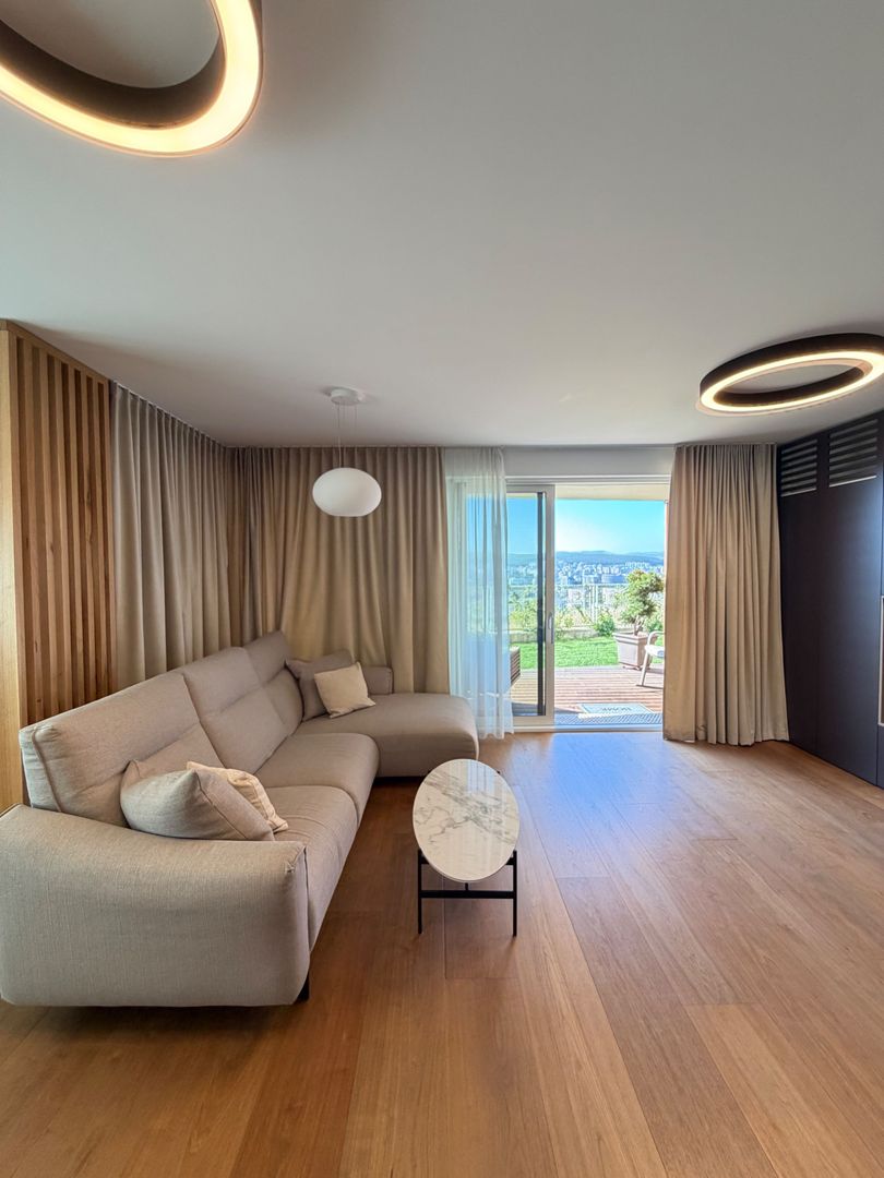 Apartament PREMIUM cu curte, terasă și lift cu acces direct în living - Poză 3