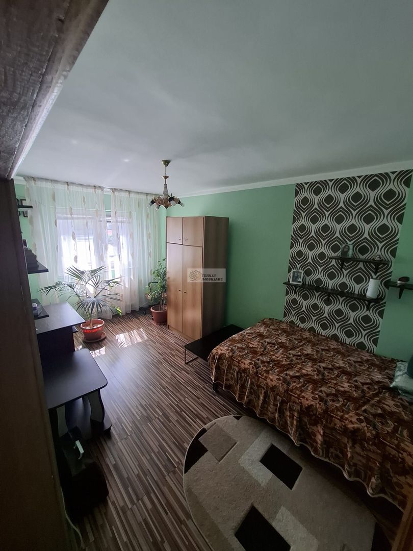 Apartament spatios de 4 camere+1 camera/etaj 2/125mp /Focsani/Finante - Poză 11