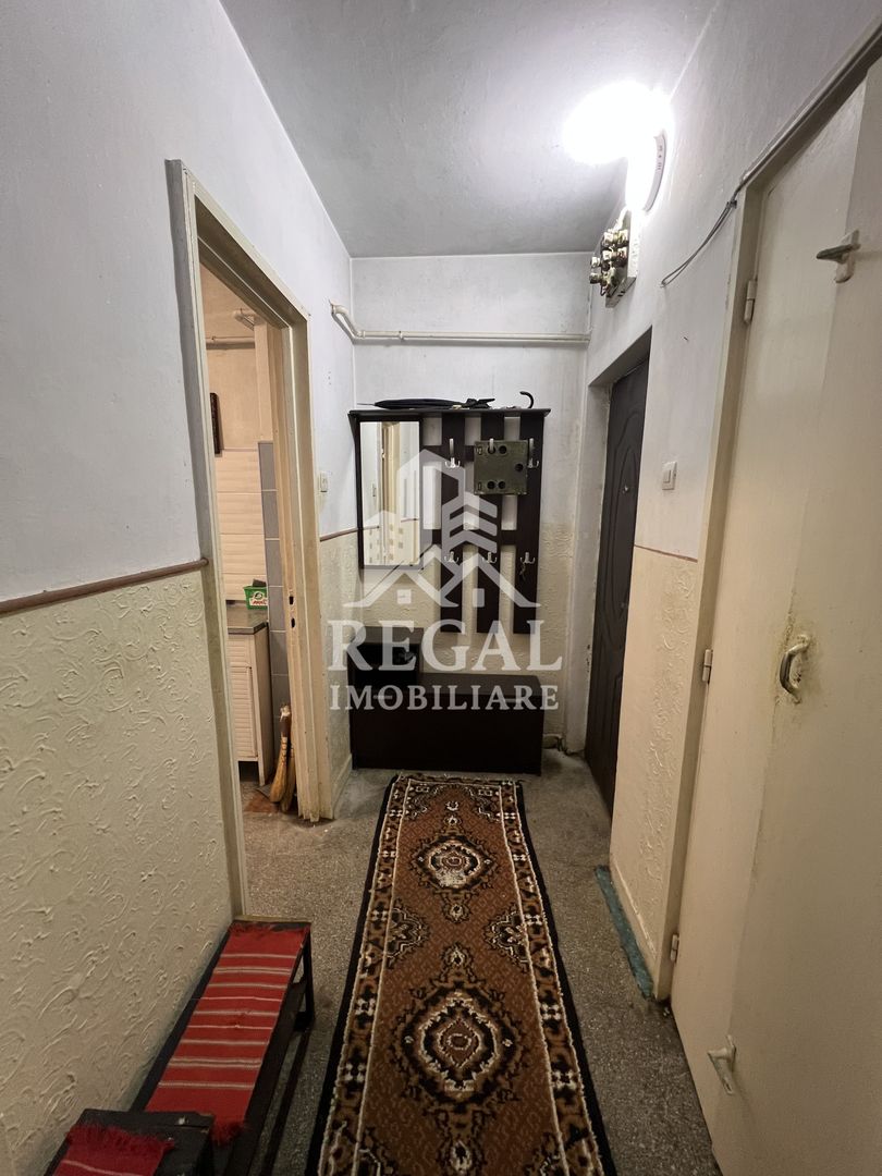 Apartament de vânzare în exclusivitate – Zona Micro 4 etaj 2/4 - Poză 6