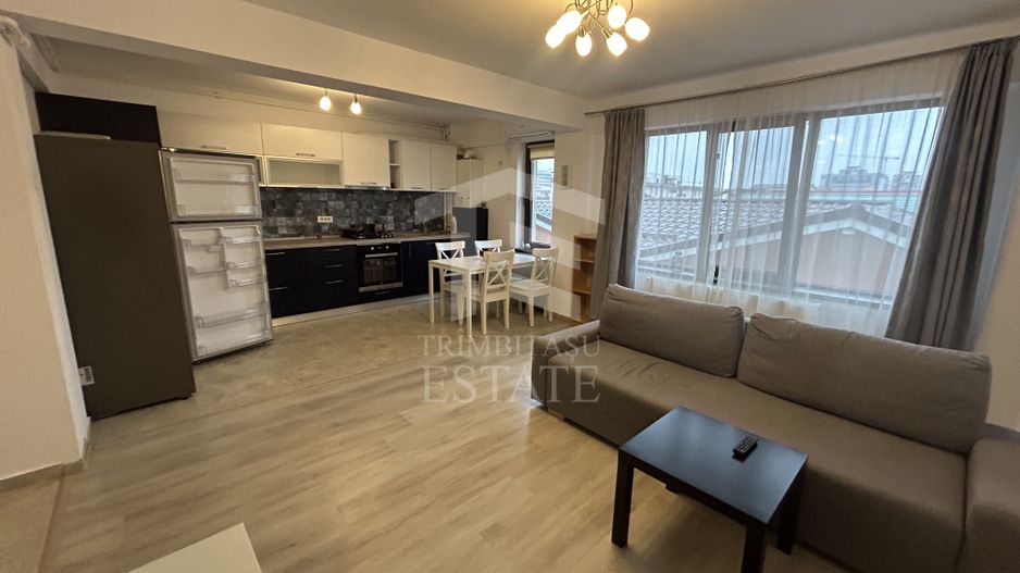 2 Camere Trapezului + Loc Parcare - Poză 1