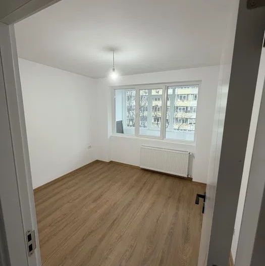APARTAMENT RENOVAT METROU ZONA VATRA LUMINOASA - Poză 2