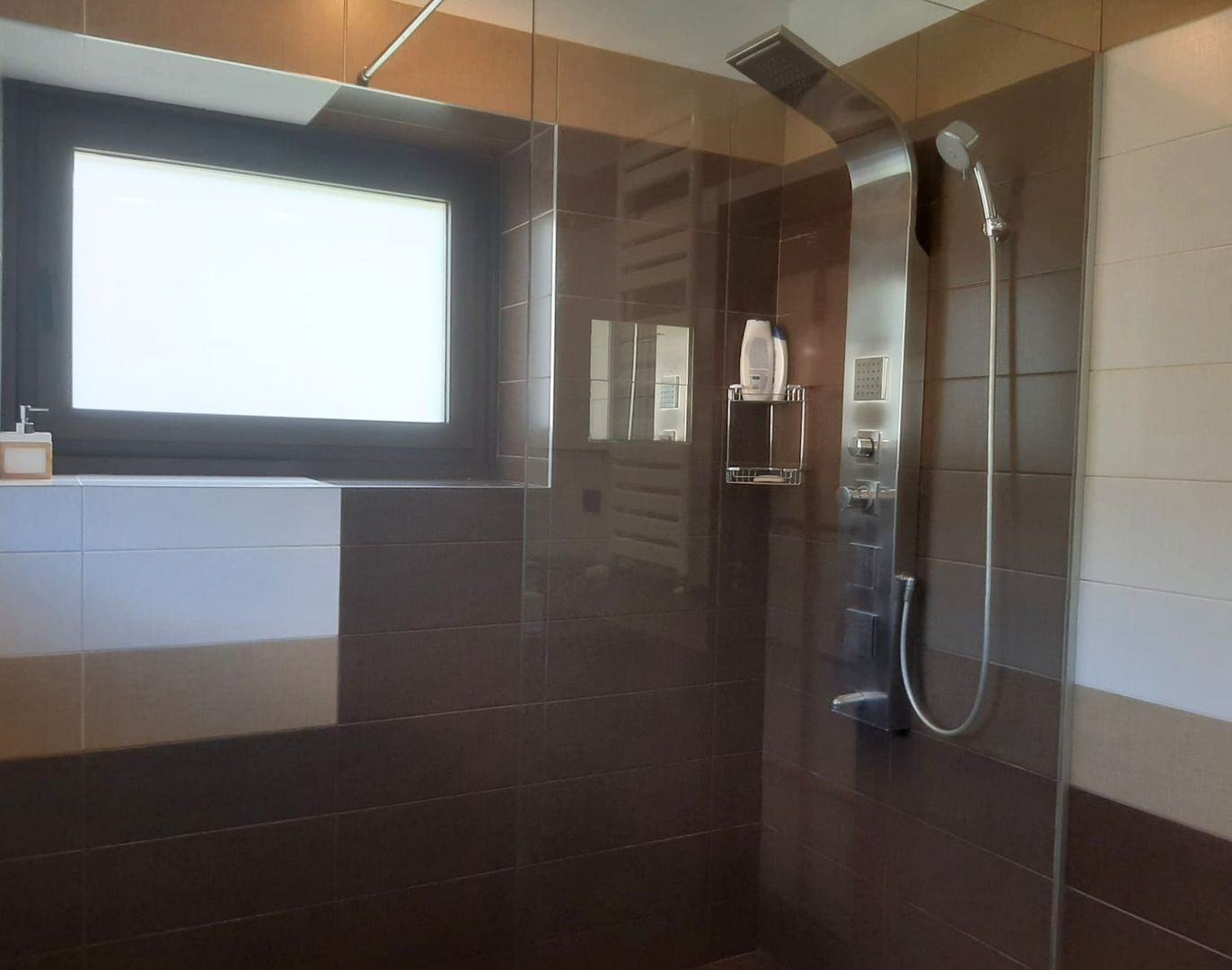Vilă de lux cu vedere spectaculoasă spre Tâmpa  Green Valley zona Noua - Poză 29