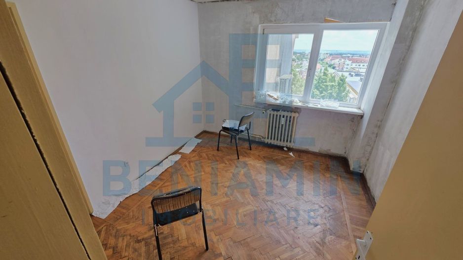 4 camere - 2 bai - 77 mp - investitie - Rotonda - Poză 2