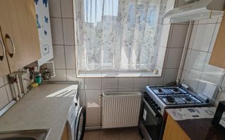 Apartament 2 camere de inchiriat pe Calea Calarasilor cu centrala proprie - Poză 8