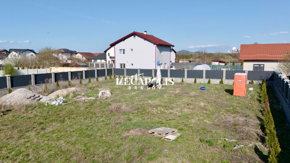 Teren intavilan | Autorizație de construcție + Avize | P + 2E + M - Poză 11