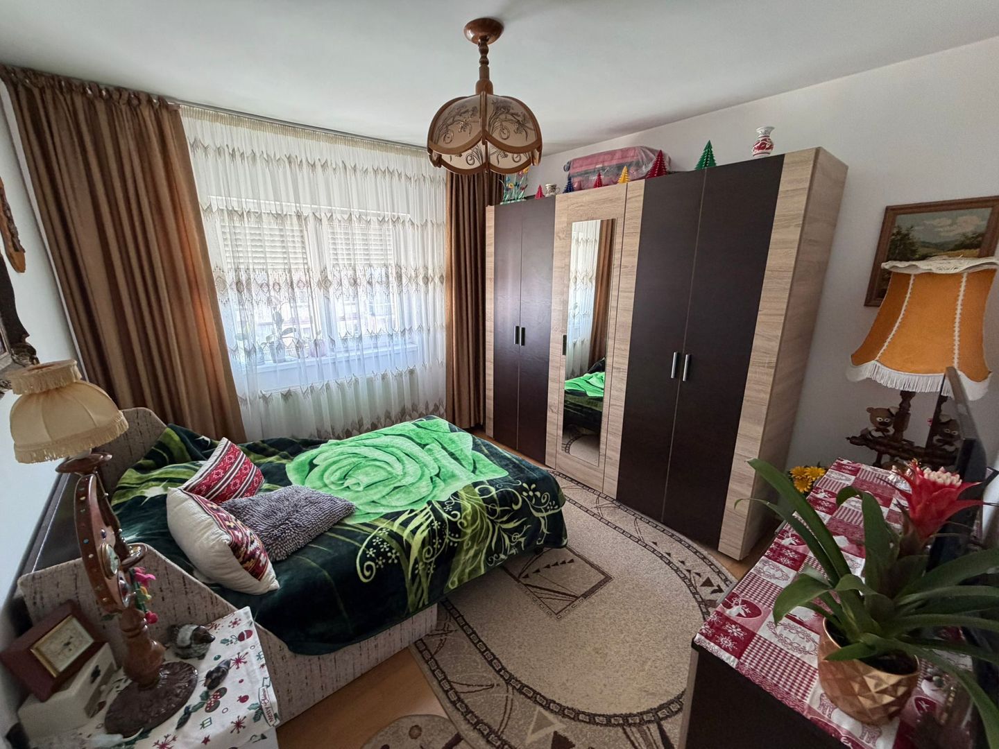 Apartament 2 camere, decomandat - zona Cetate - Poză 3