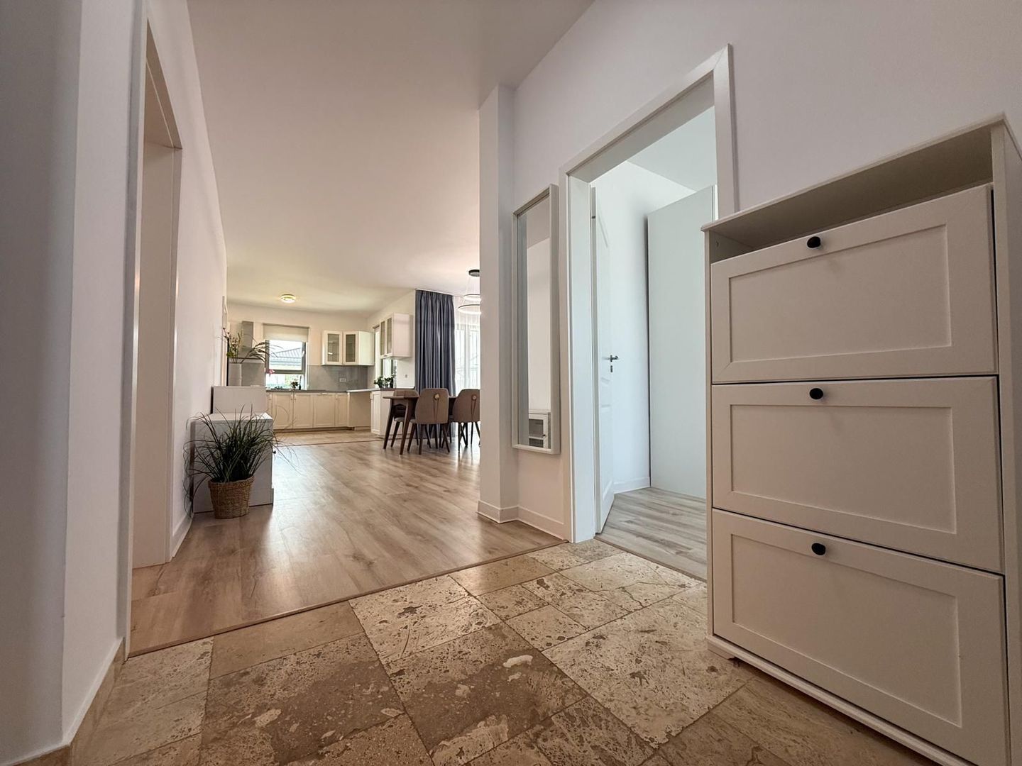 Nature&Comfort**4 Room Villa Corbeanca**Commission 0% - Poză 2