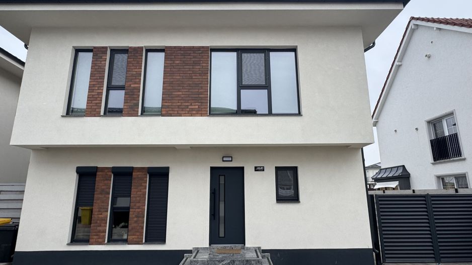 Individuala 23 august TOATE UTILITATILE, curte 350m2 - Poză 2