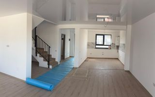Duplex modern intr-o zona linistita - Poză 1