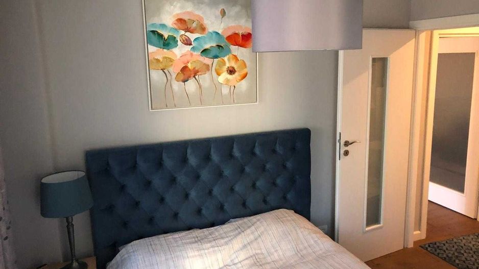 3 camere renovate, 2 bai, 2 balcoane, boxa la subsol, zona Diham - Poză 1