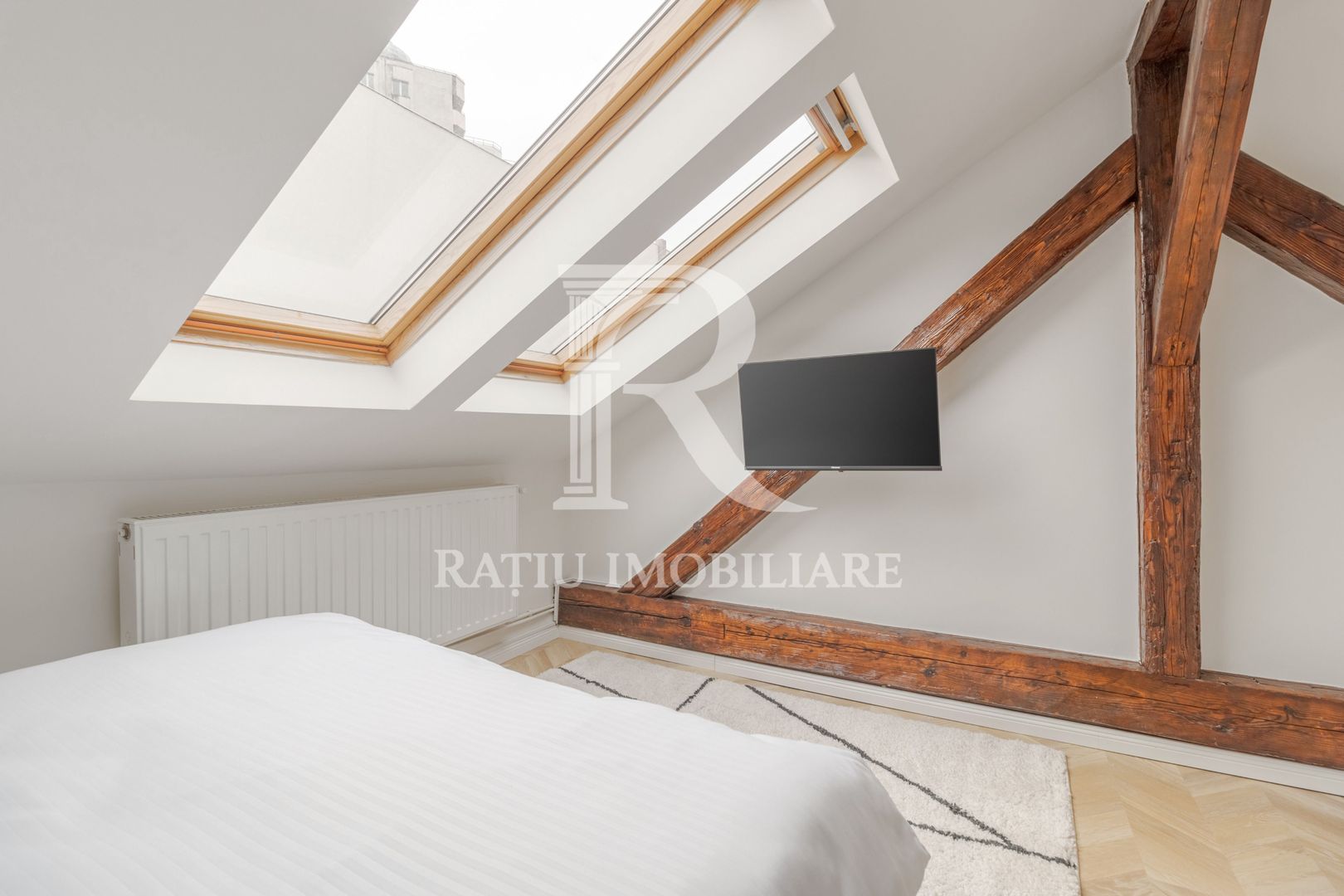 Casa cu 3 camere  | Ultracentral | Oradea - Poză 12