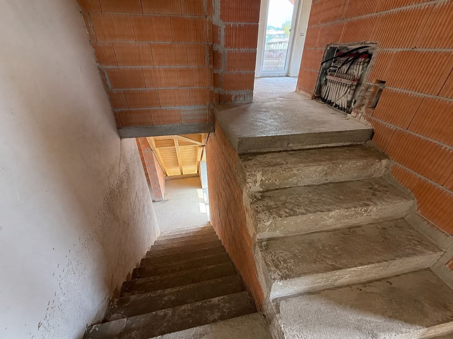 Casă la roșu de vânzare | 182 mp utili | Teren 550 mp - Poză 7