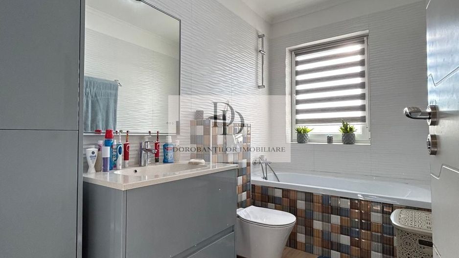 Apartament 4 camere singur pe nivel + 50 mp Pod + 2 Parcari | Oașului - Poză 11