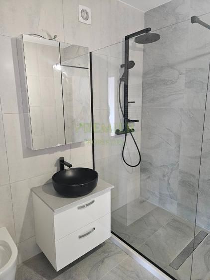 CLADIRE BIROURI SAU COMERCIAL | 550 MPU | 22 CAMERE 10 BAI 8 PARCARI | DAMAROAIA - Poză 14