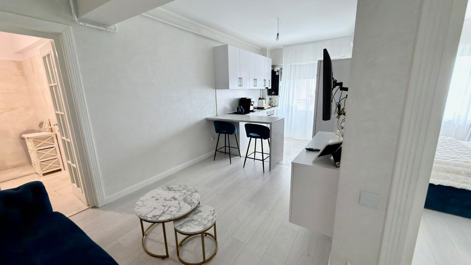 INTABULAT-Apartament 2 camere-43mp-Copou-Aleea Sadoveanu - Poză 2