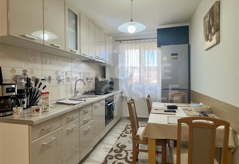 Apartament cu 2 camere decomandat de vanzare ... zona Dumitru Mocanu - Poză 3