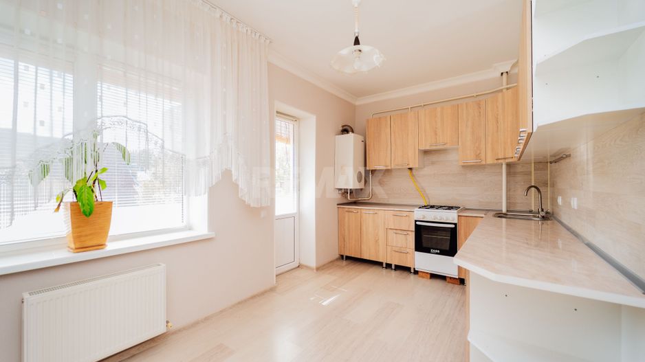 De vinzare Apartament 2 camere si balcon + living cu logie - Poză 11