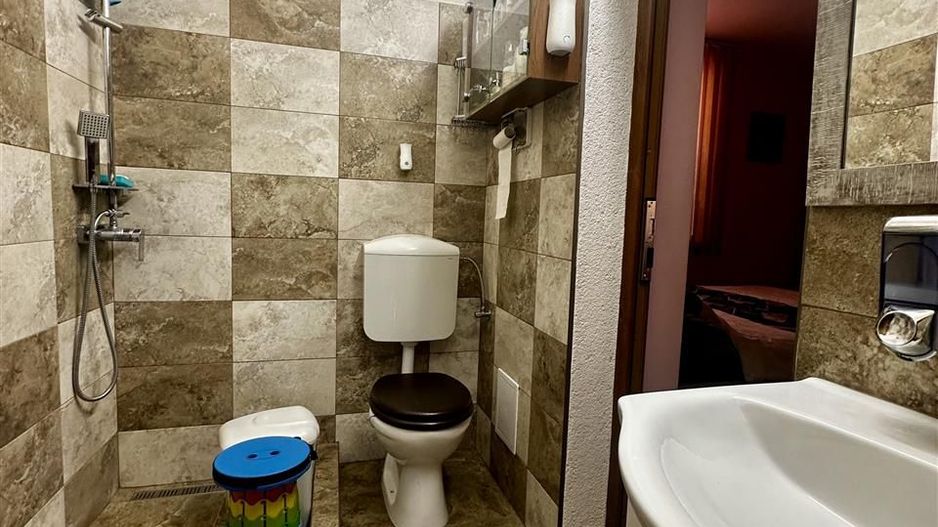 Spatiu comercial cu parcare magazinul Crisul - Poză 5