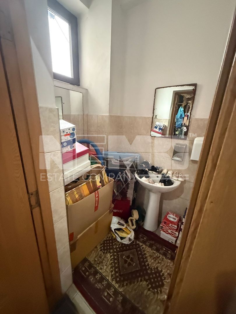 Spatiu de INCHIRIAT - Poză 2