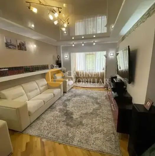 Apartament  3 Camere Decomandat - Et 1 - Bloc 1989 - Poză 1