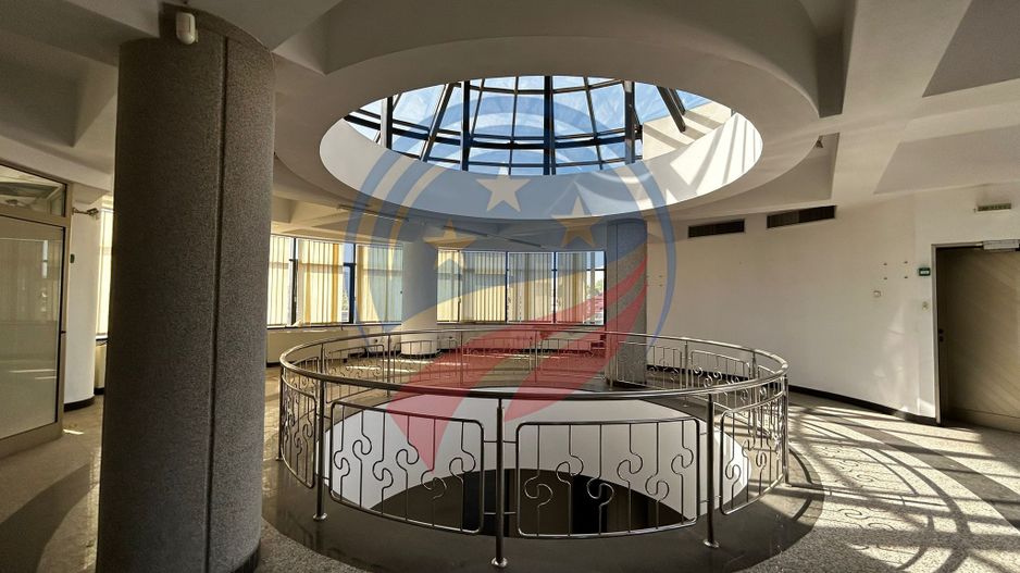 Spatiu comercial de inchiriat in zona Ultracentral/Craiova - Poză 3