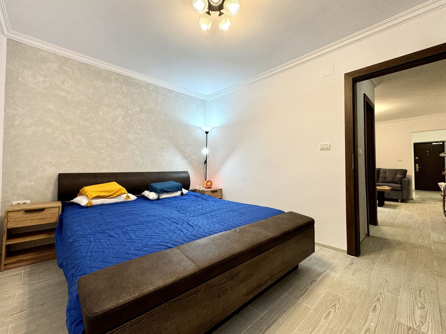 Apartament 2 camere, renovat, pet friendly, zona Central- Piata 700 - Poză 5