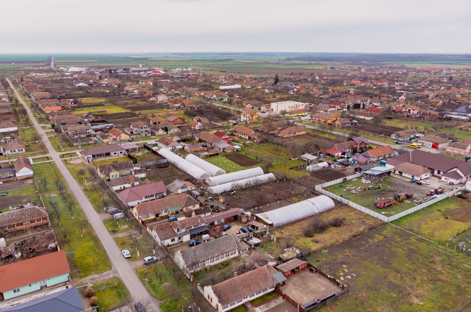 Casă bătrânească cu teren în Felnac - Poză 8